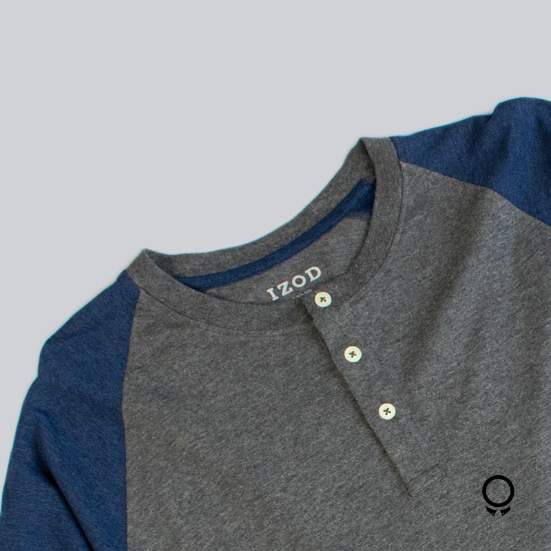 REMERA IZOD HENLEY MANGAS LARGAS GRIS