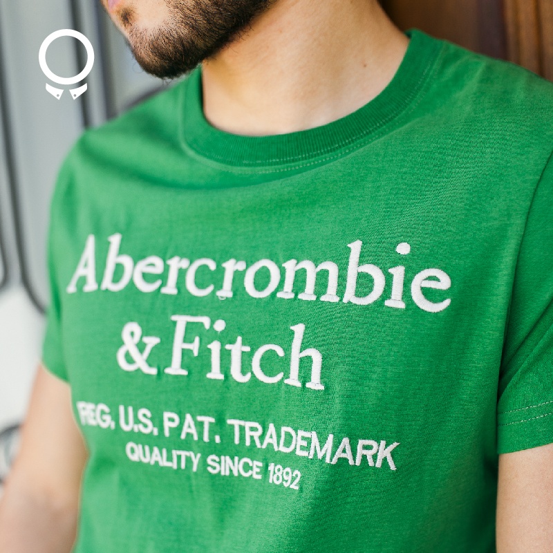 REMERA ABERCROMBIE CUELLO REDONDO VERDE LOGO GRANDE