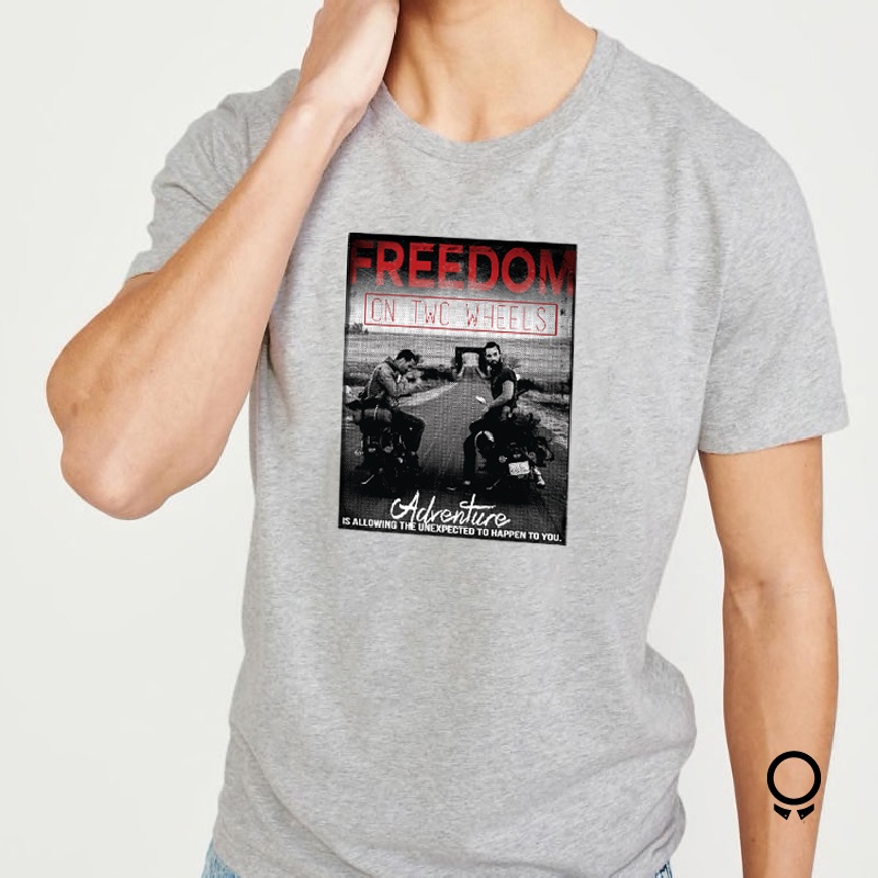REMERA ABERCROMBIE GRIS FREEDOM