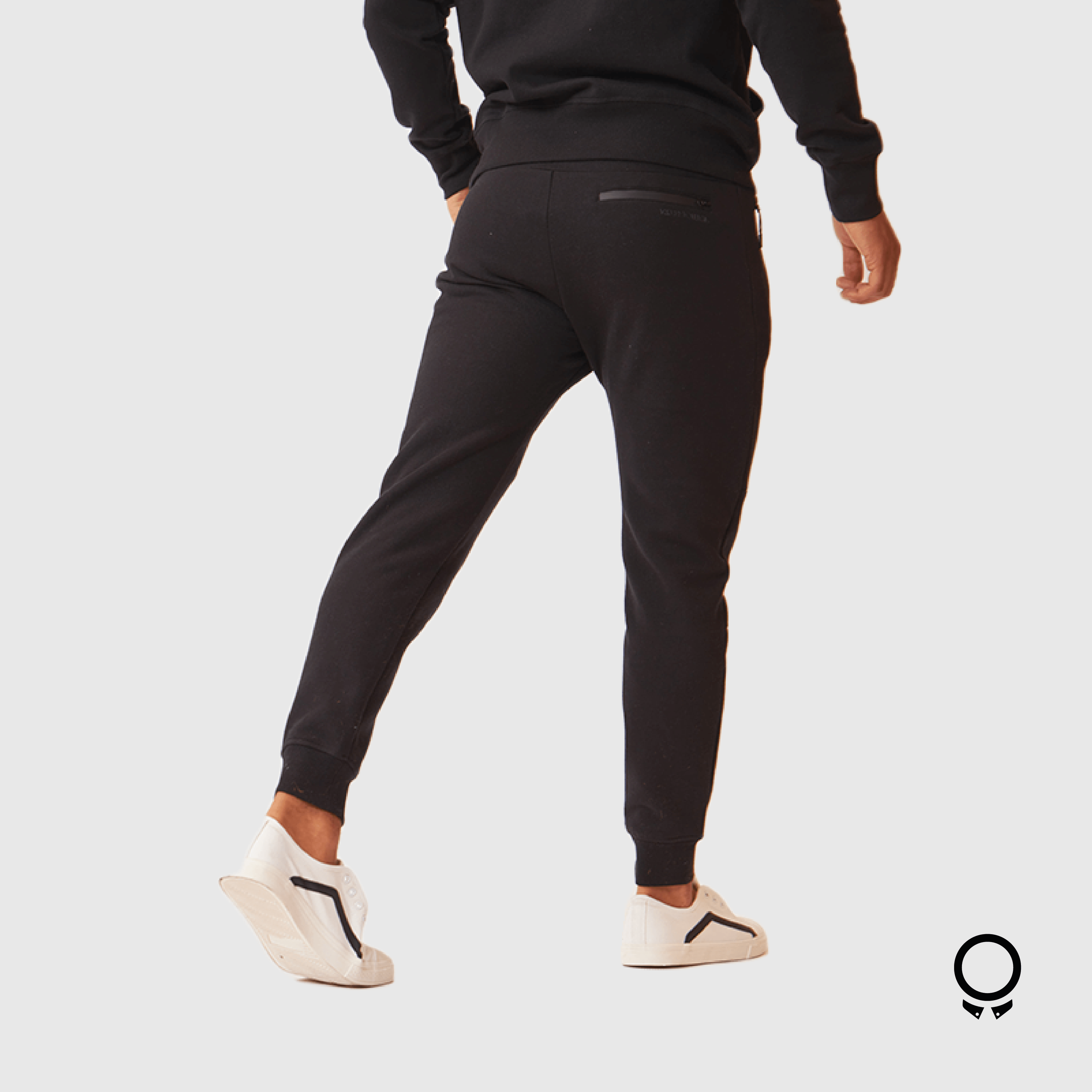 JOGGER KRISTOBELGA TUCK NEGRO