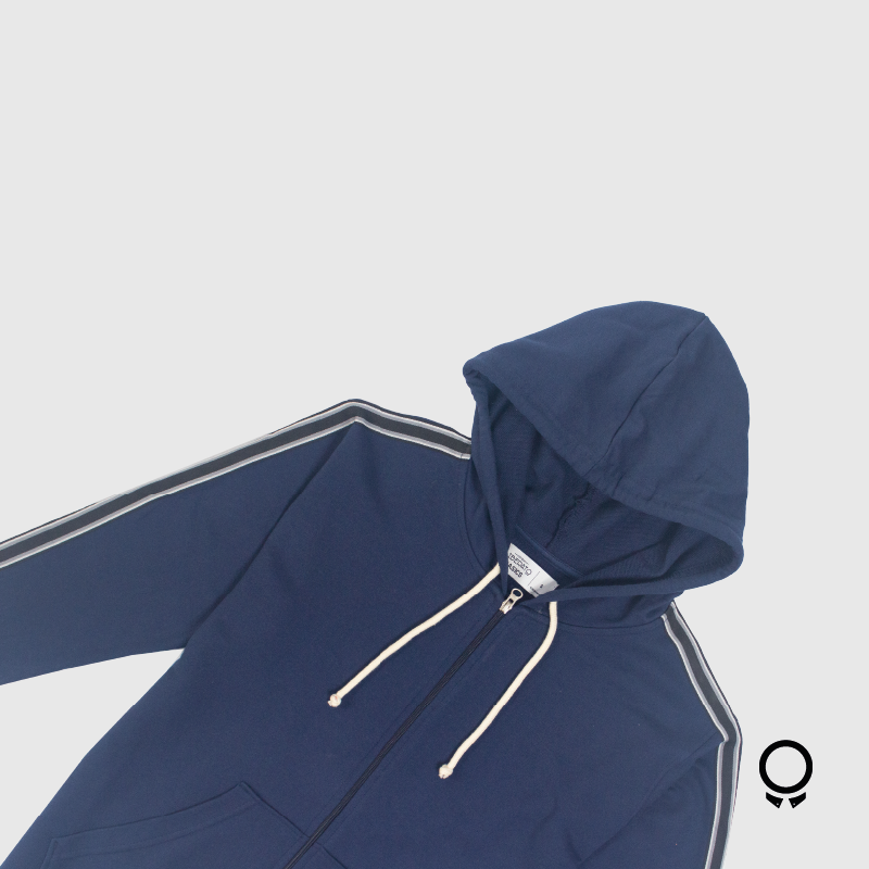 CAMPERA LIBERATO BASICS AZUL MARINO CON CINTA