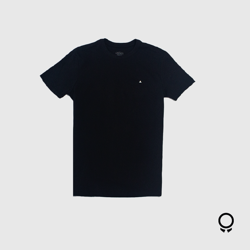 REMERA LIBERATO BASICS NEGRA SLIM FIT
