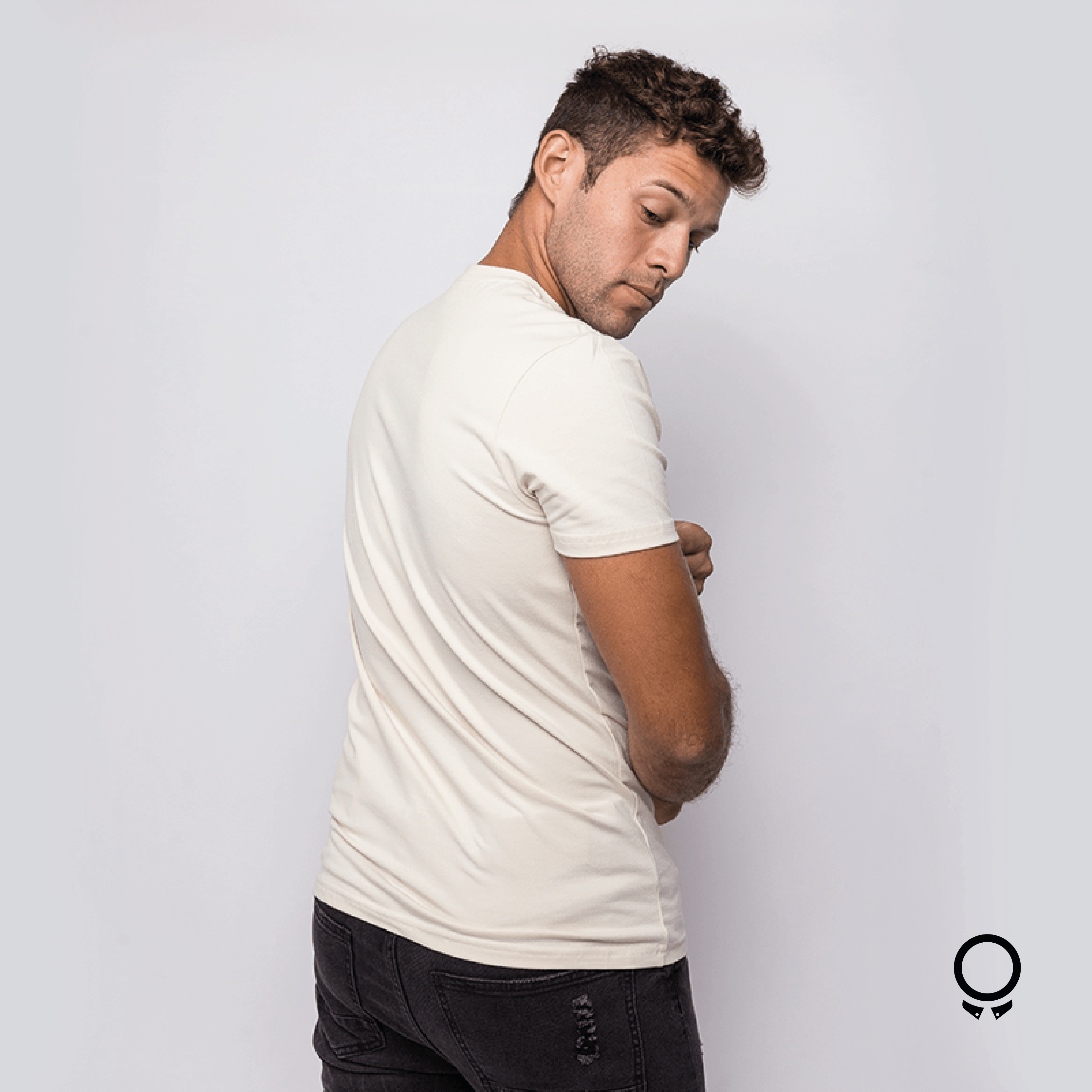 REMERA LIBERATO BASICS PREMIUM TEE BEIGE