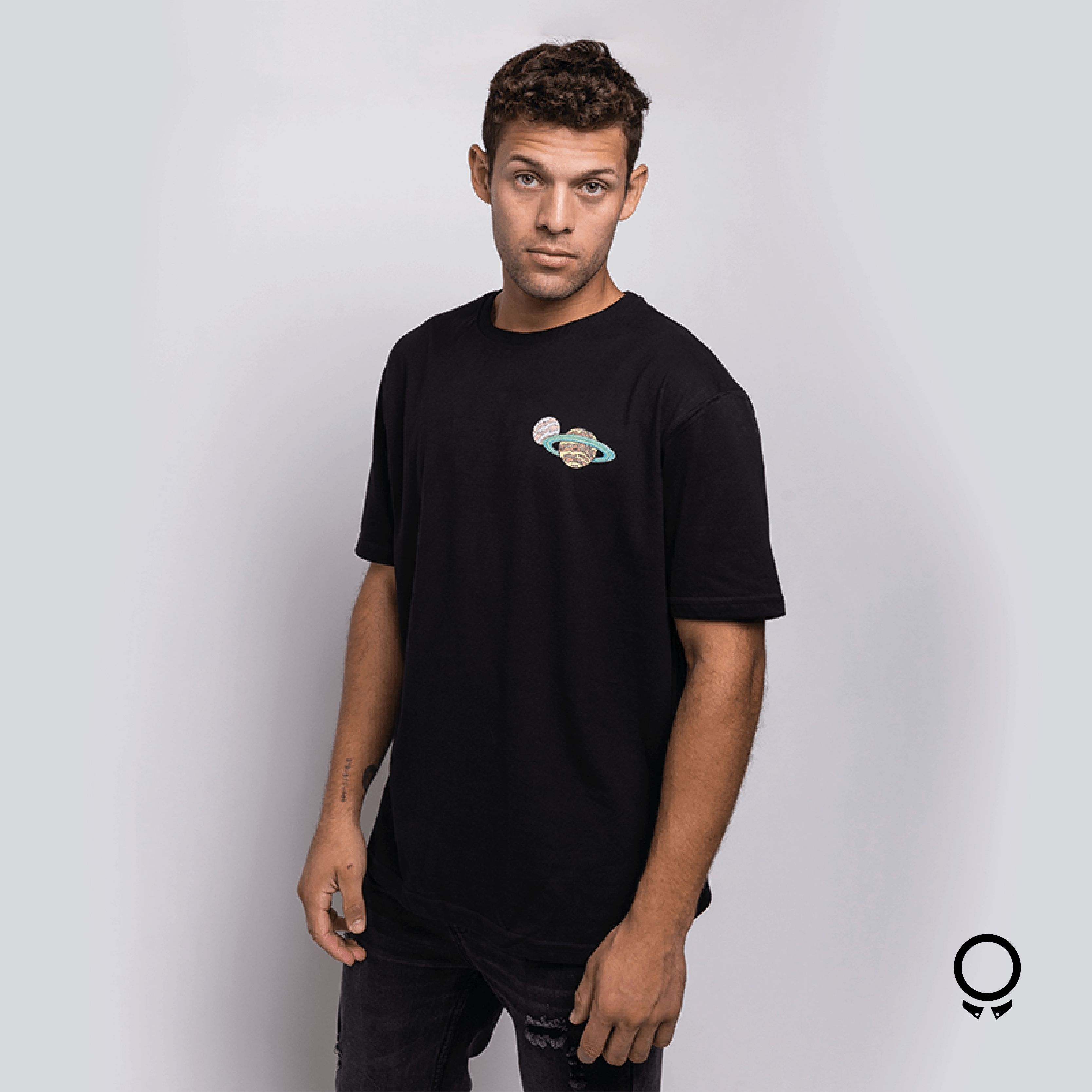 REMERA LIBERATO BASICS OVERSIZED  NEGRA RICK AND MORTY