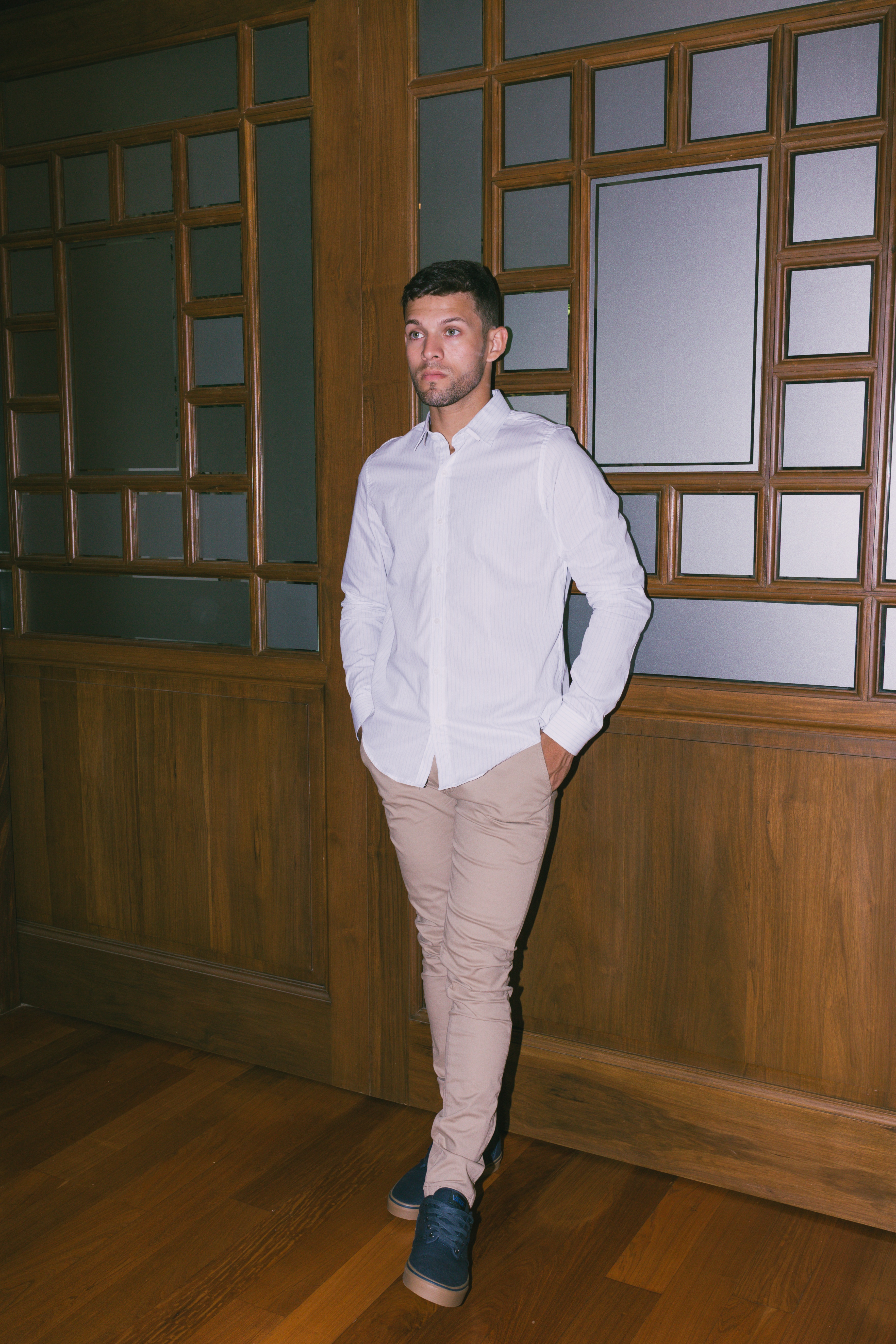 CAMISA LIBERATO BASICS MANGAS LARGAS BLANCA RAYAS CELESTE