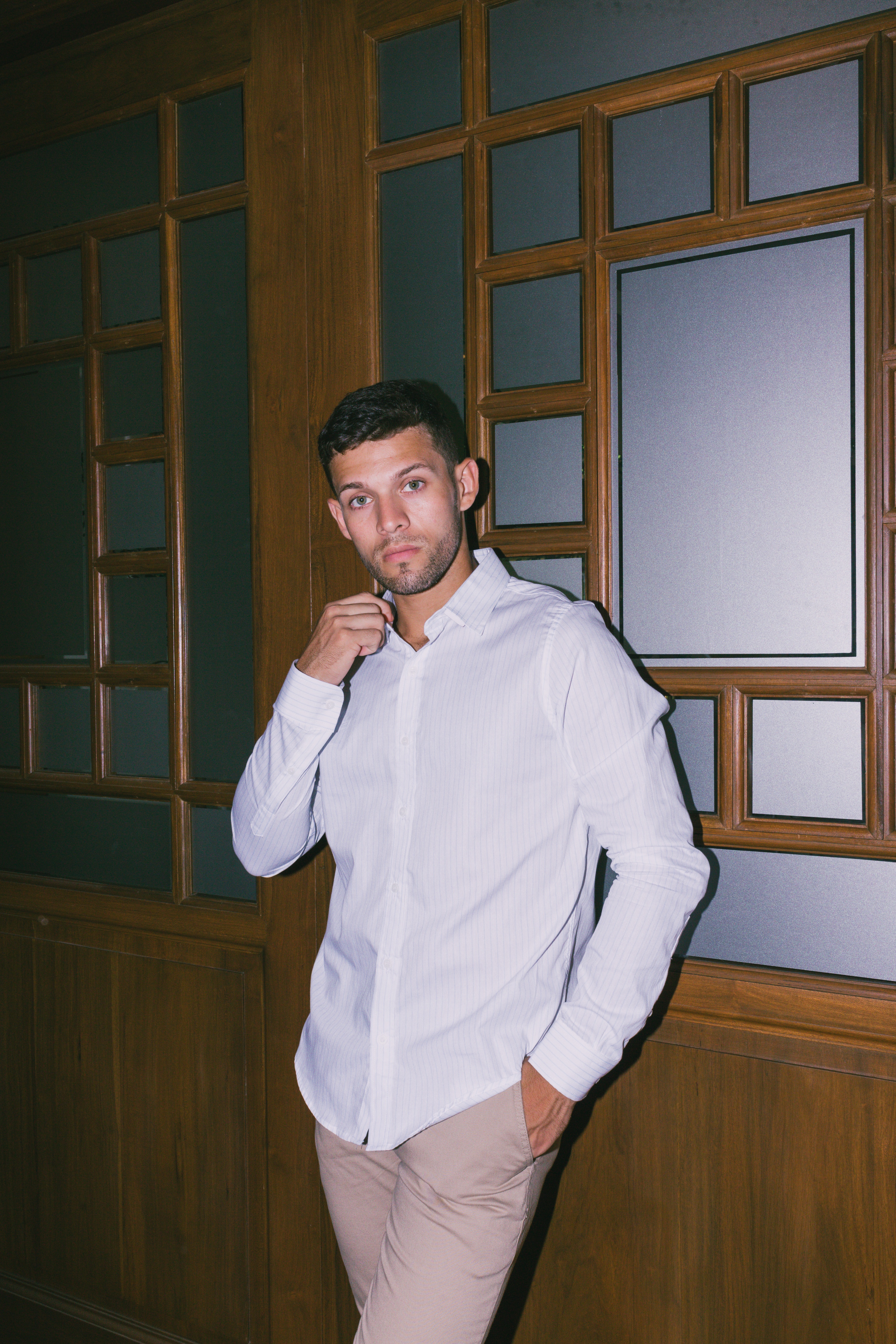 CAMISA LIBERATO BASICS MANGAS LARGAS BLANCA RAYAS CELESTE