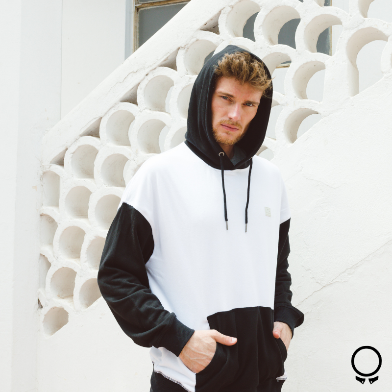HOODIE N+ BOARD CON RECORTES BLANCO CON VERDE