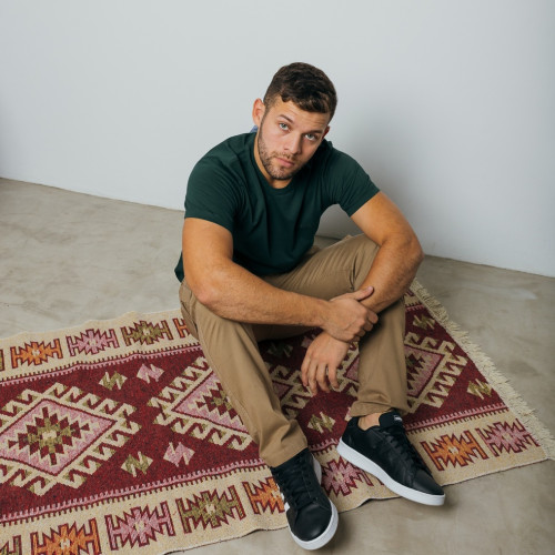 REMERA LACOSTE CUELLO REDONDO PARIS VERDE MUSGO