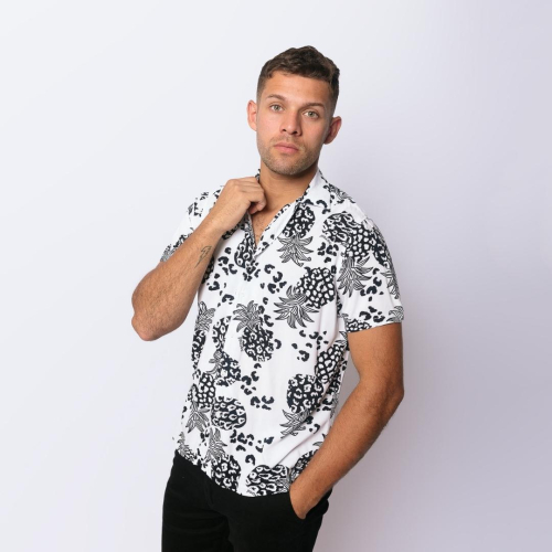 Camisa Liberato Basics Playera Negra Piñas