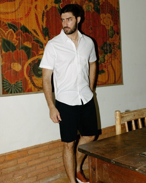 BERMUDA LIBERATO BASICS NEGRA