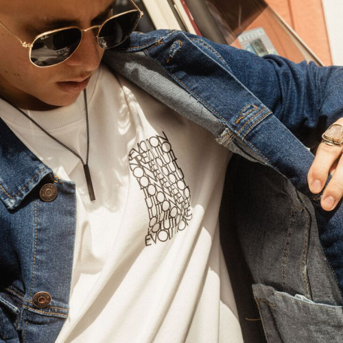 REMERA OVERSIZE PREMIUM 250 GSM LIBERATO BASICS MARFIL REVOLUTION