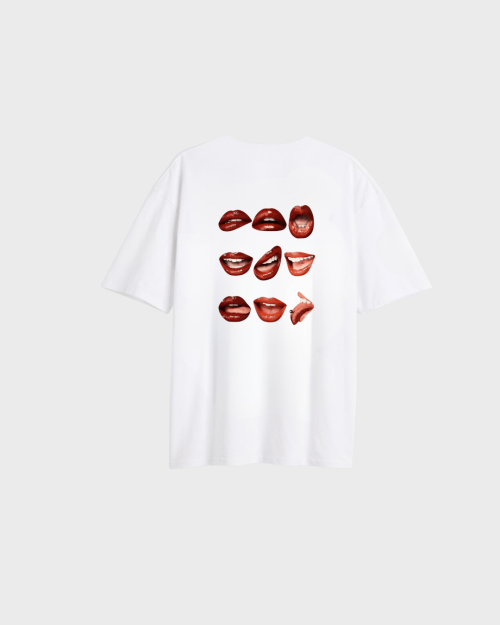 REMERA OVERSIZE PREMIUM 250 GSM LIBERATO BASICS  MARFIL LUCKY LIPS