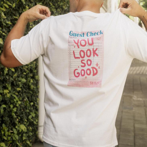 REMERA LIBERATO BASICS OVERSIZE PREMIUM 250 GSM MARFIL CHECK