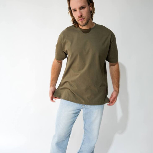 REMERA LIBERATO BASICS OVERSIZE VERDE