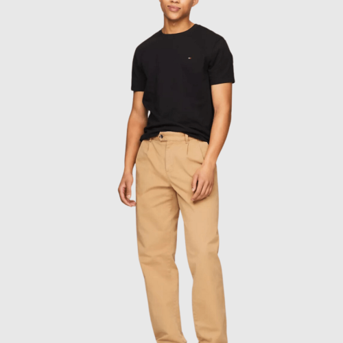 REMERA TOMMY HILFIGER NEGRA