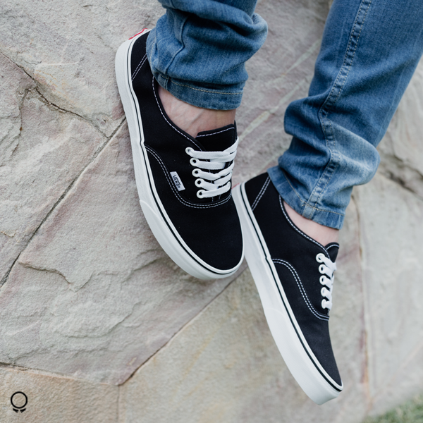 ZAPATO VANS AUTHENTIC BLA7.5