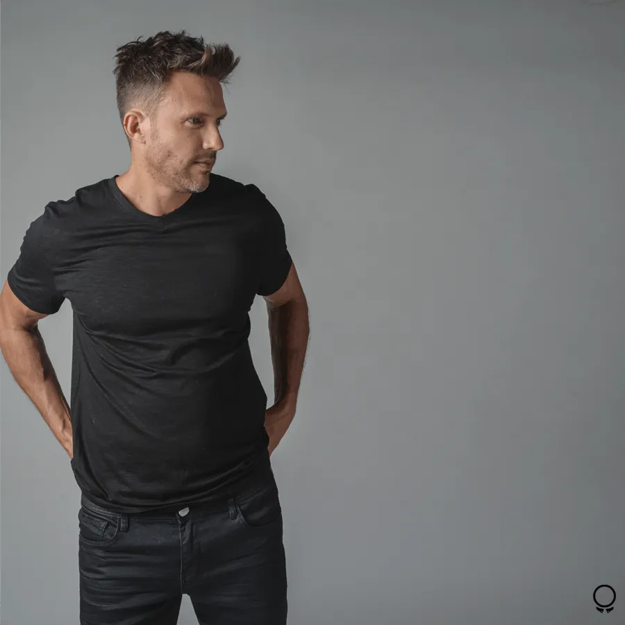 T-SHIRT DKNY NEGRA