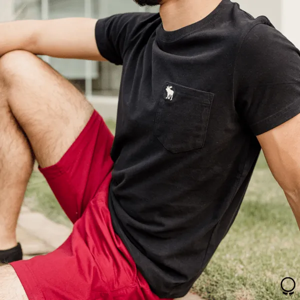REMERA ABERCROMBIE NEGRA CON BOLSILLO