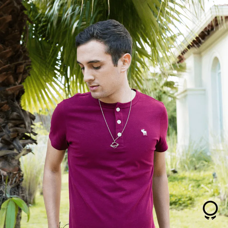 REMERA ABERCROMBIE CUELLO HENLEY BORDO