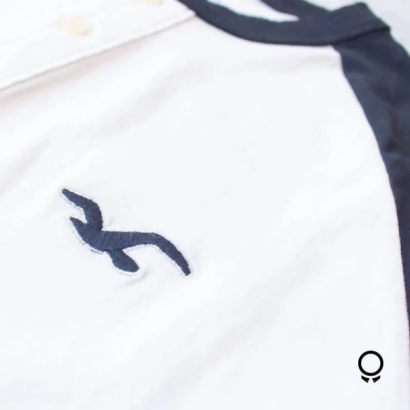 REMERA HOLLISTER MANGAS LARGAS  BLANCA MANGAS AZUL
