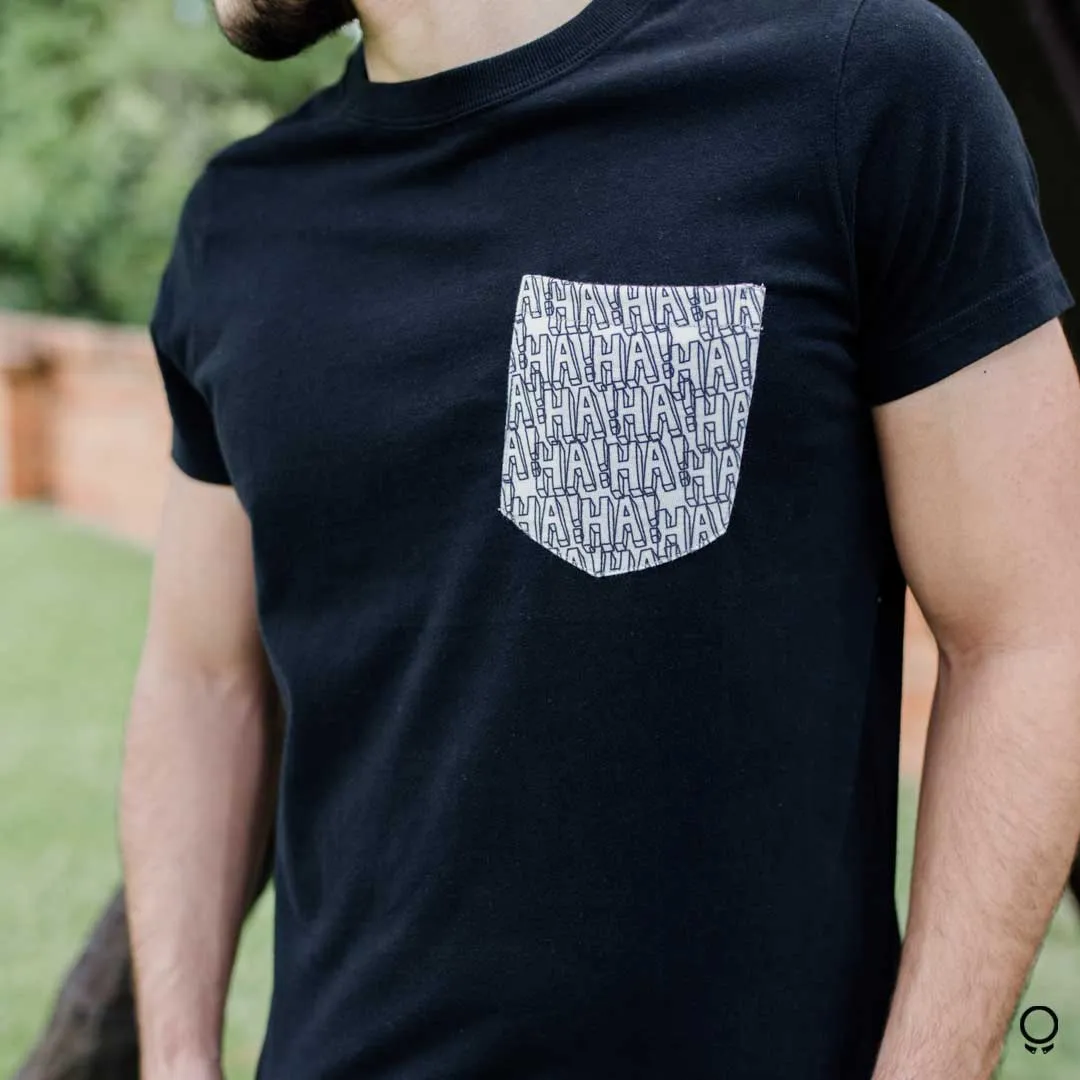 REMERA ABERCROMBIE NEGRA CON BOLSILLO HA