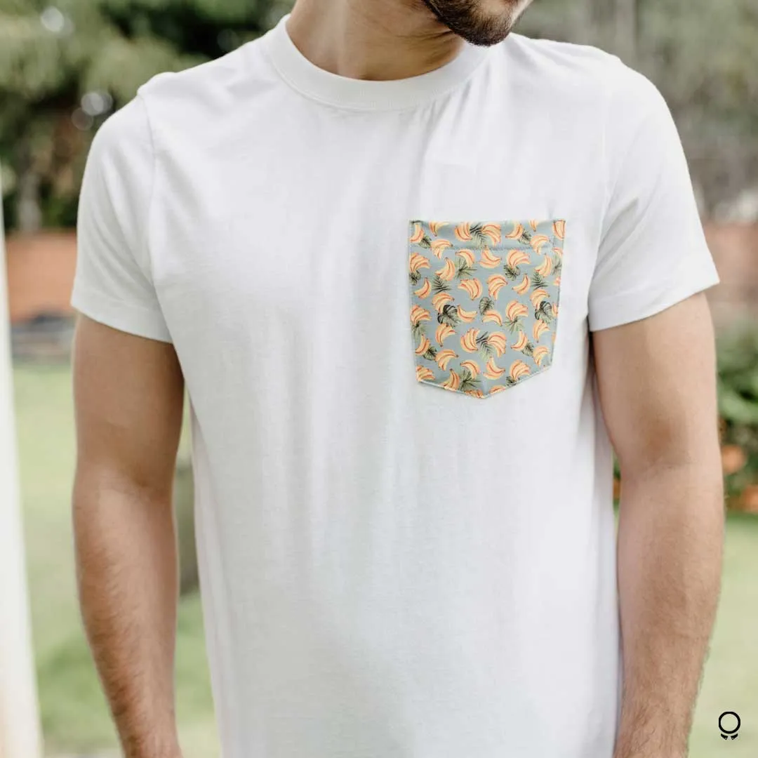 REMERA ABERCROMBIE BLANCA CON BOLSILLO BANANA