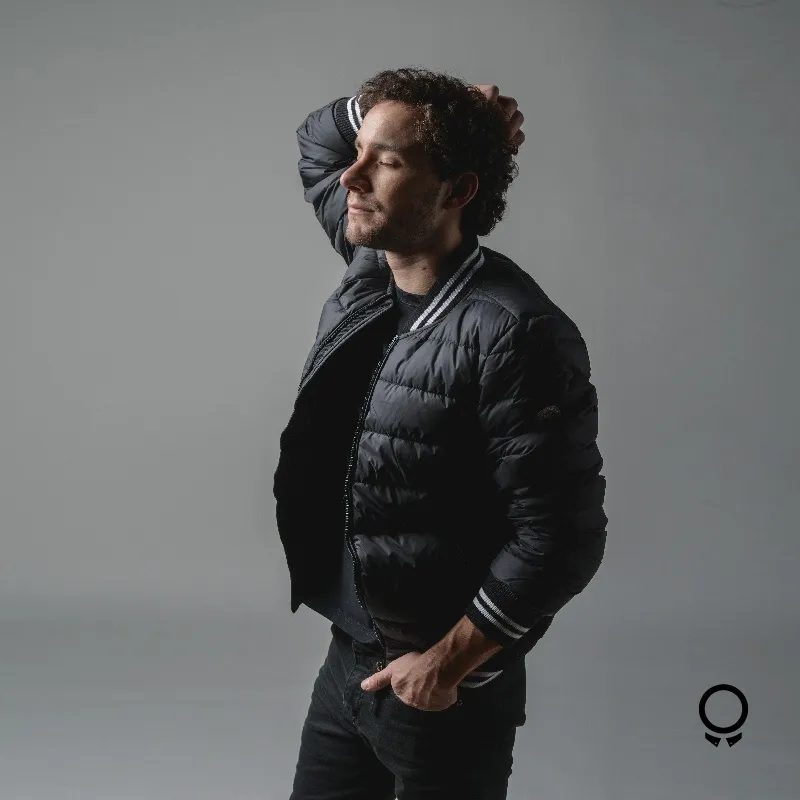 CAMPERA ABERCROMBE PLUMAS NEGRO