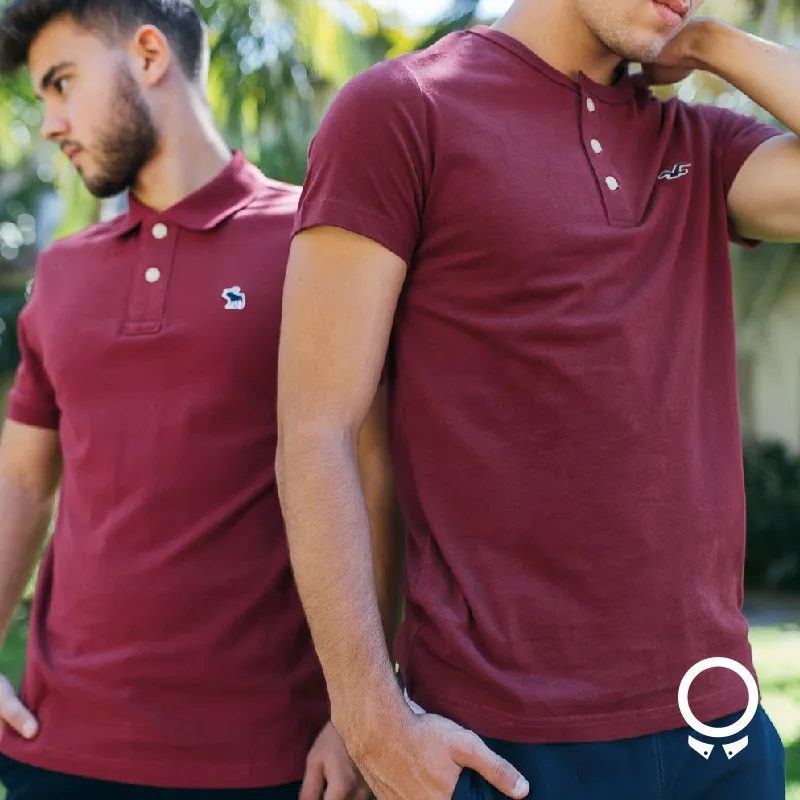 REMERA HOLLISTER  MANGAS CORTAS CUELLO HENLEY BORDO