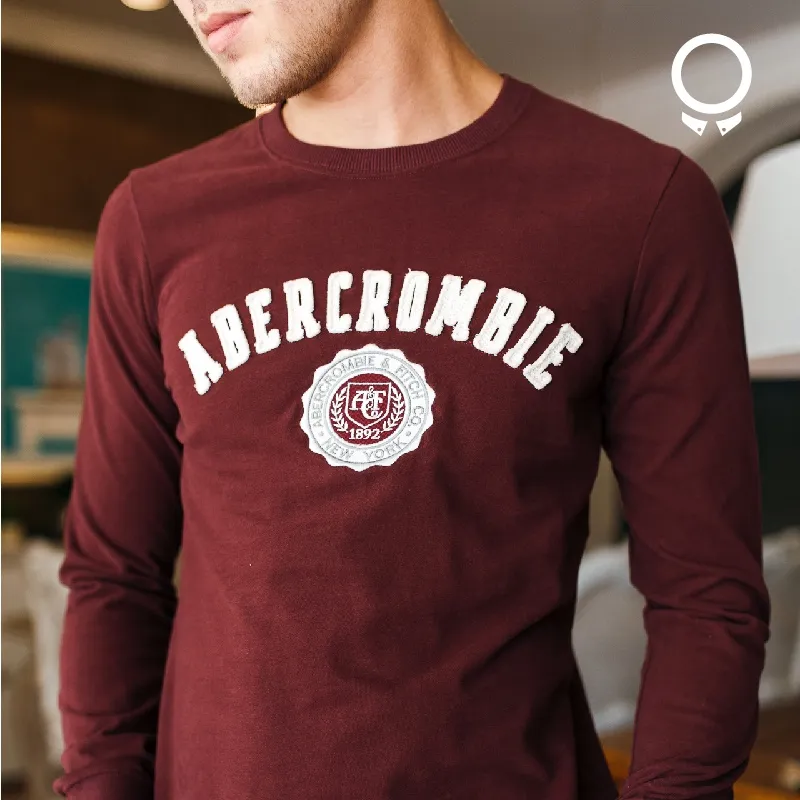 REMERA ABERCROMBIE MANGAS LARGAS LOGO AF GRANDE BORDO