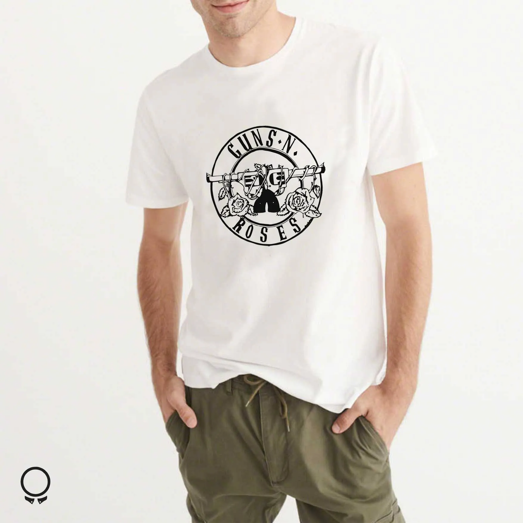 REMERA ABERCROMBIE BLANCA ESTAMPA GUNS AND ROSES