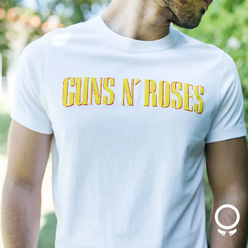 REMERA ABERCROMBIE BLANCA ESTAMPA GUNS ROSE AMARILLO
