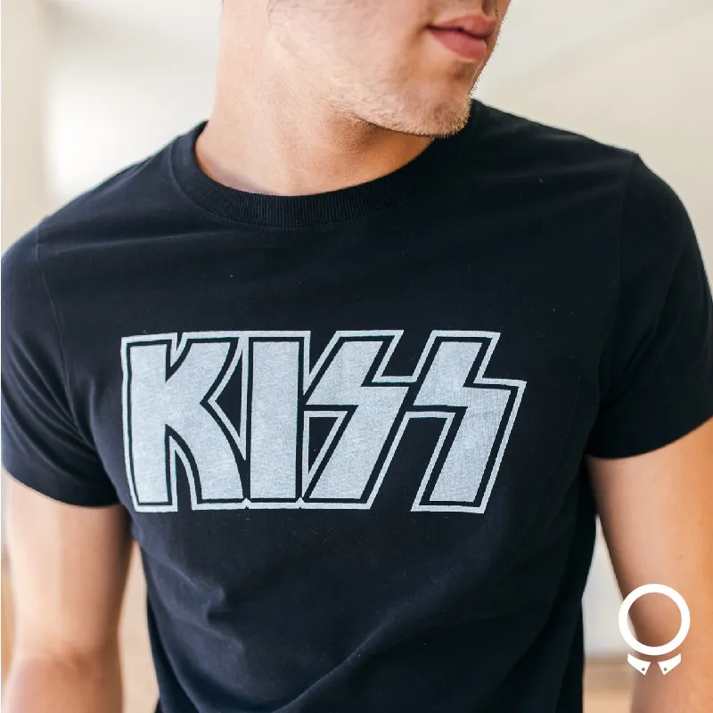 REMERA ABERCROMBIE NEGRA ESTAMPA KISS