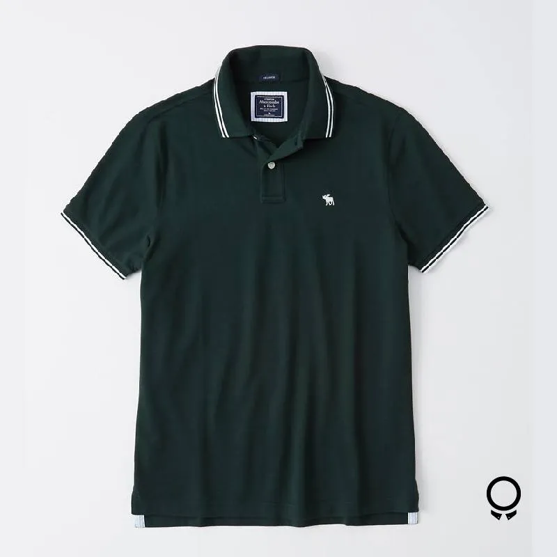 REMERA ABERCROMBIE CUELLO POLO VERDE OLIVA