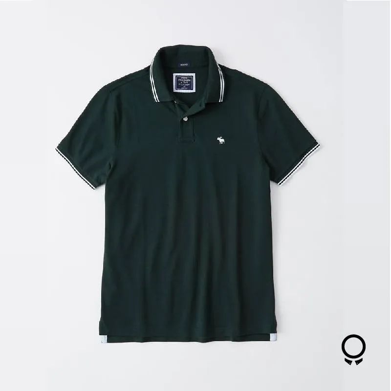 REMERA ABERCROMBIE CUELLO POLO VERDE OLIVA