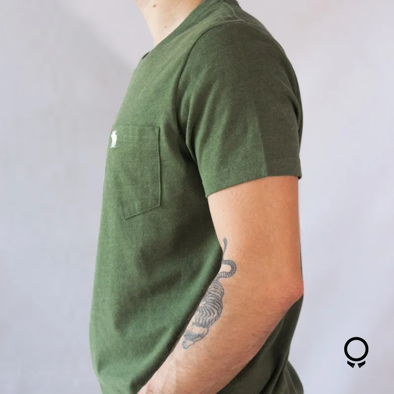 REMERA ABERCROMBIE CUELLO REDONDO CON BOLSILLO VERDE