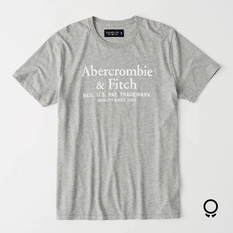 REMERA ABERCROMBIE BLANCA  ESTAMPA GRIS