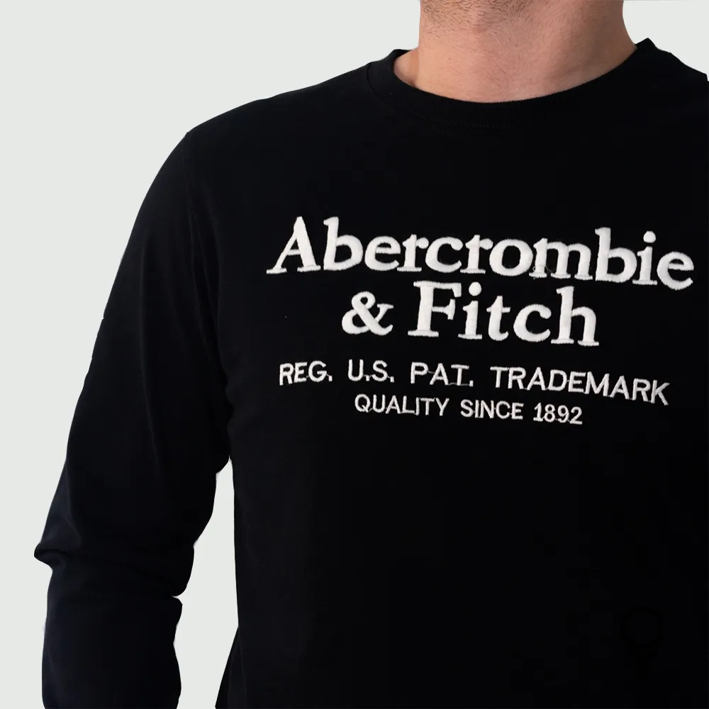 REMERA ABERCROMBIE MANGAS LARGAS NEGRA