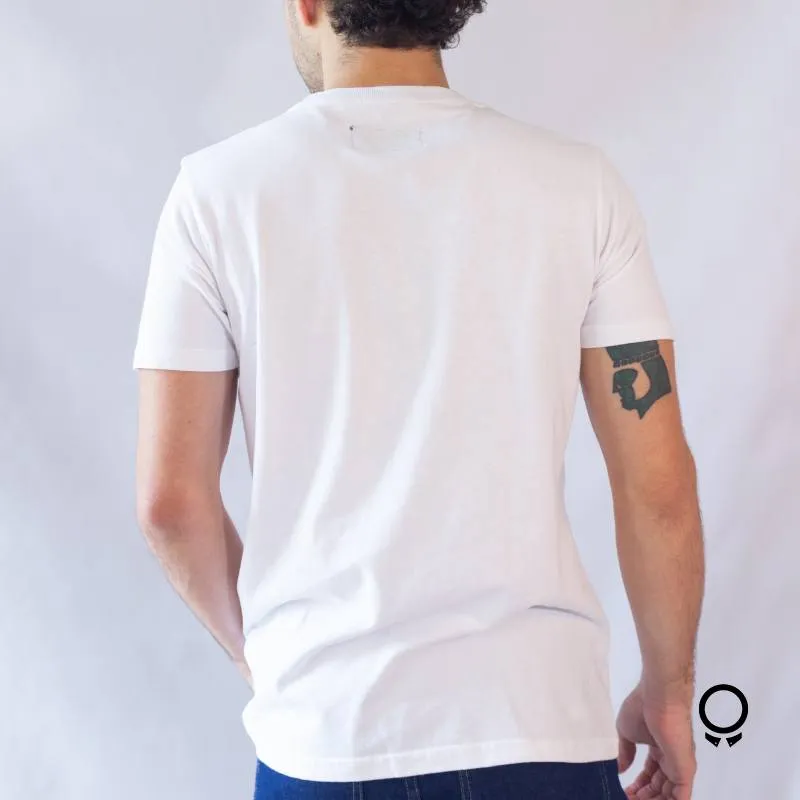REMERA ABERCROMBIE CUELLO REDONDO BLANCA ESTAMPA GRANDE