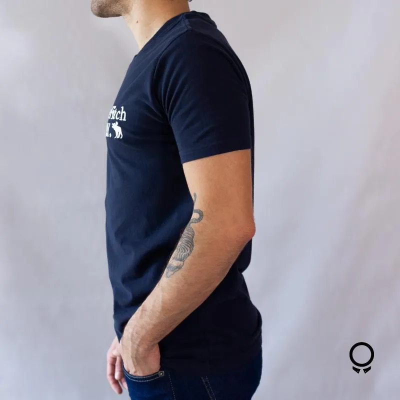 REMERA CUELLO REDONDO AZUL MARINO ESTAMPA AF