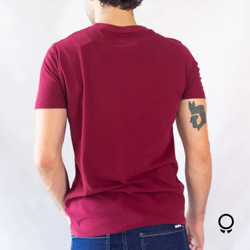 REMERA ABERCROMBIE CURVA BORDO