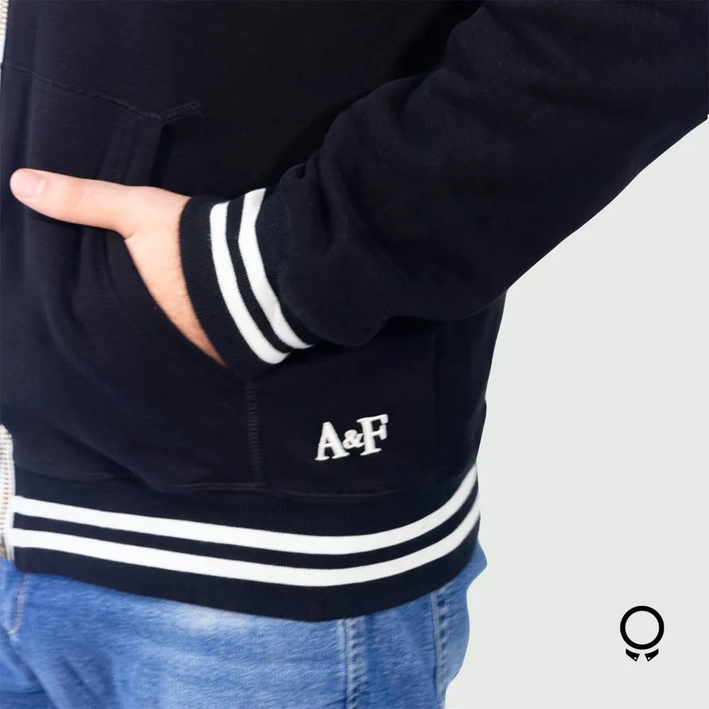 CAMPERA ABERCROMBIE CON CAPUCHA NEGRA CON RAYAS BLANCAS