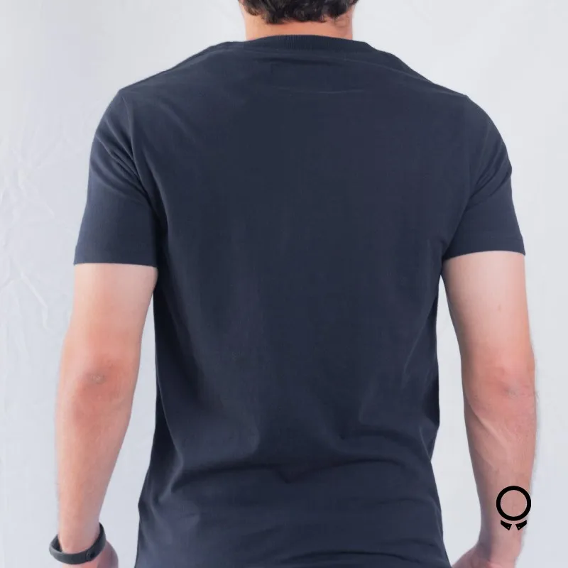 REMERA ABERCROMBIE CURVA AZUL MARINO