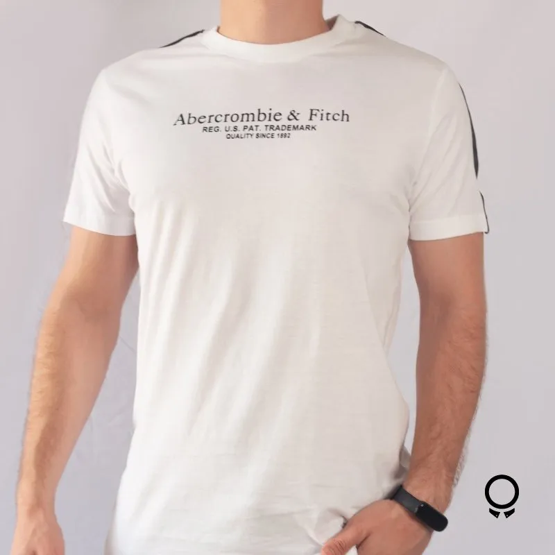 REMERA ABERCROMBIE BLANCA CON ESTAMPA