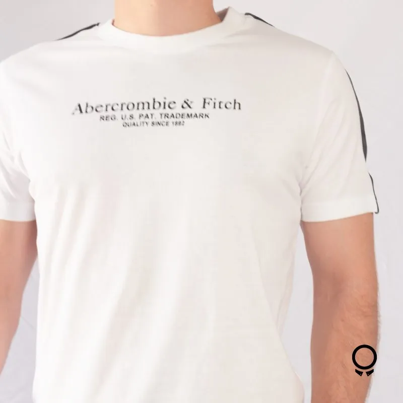 REMERA ABERCROMBIE BLANCA CON ESTAMPA