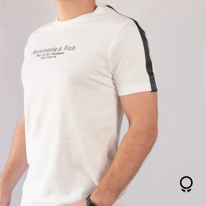 REMERA ABERCROMBIE BLANCA CON ESTAMPA