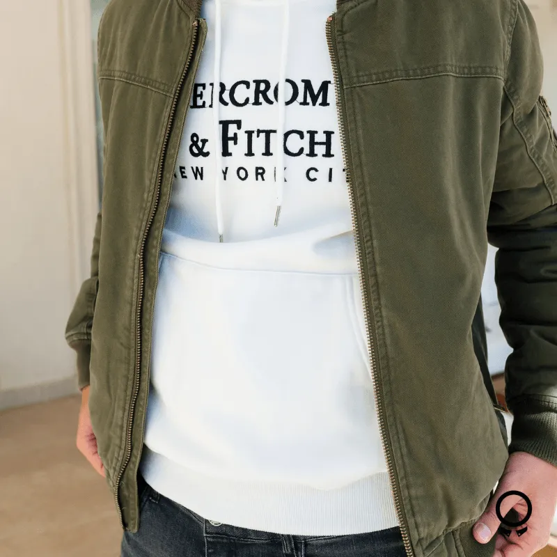 HOODIE ABERCROMBIE BLANCO ESTAMPA NEGRA