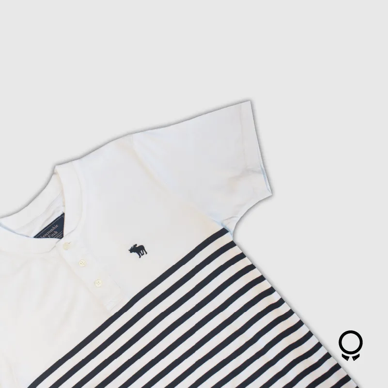 REMERA ABECROMBIE HENLEY BLANCA RAYADA