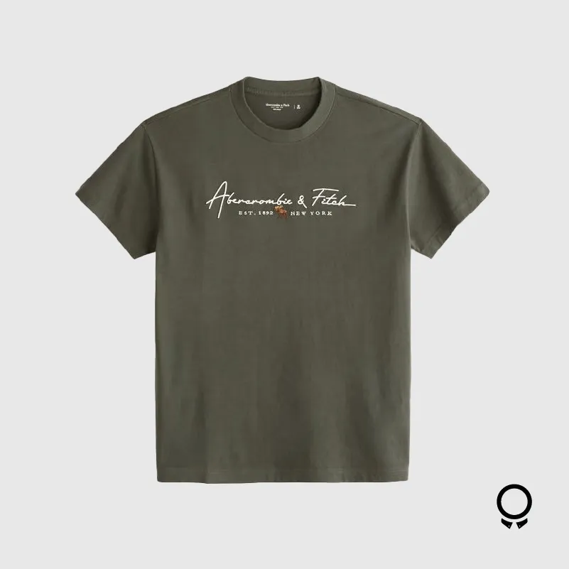 REMERA ABECROMBIE VERDE ESTAMPA FITCH + ALCE