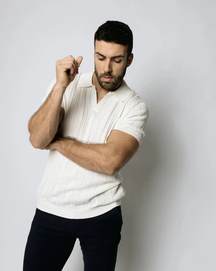 REMERA ABERCROMBIE JOHNNY COLLAR MARFIL
