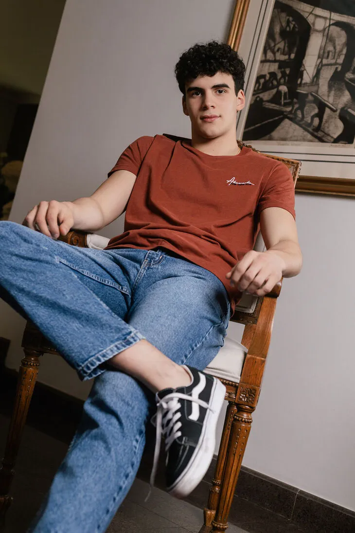 REMERA ABERCROMBIE REGULAR FIT BORDO
